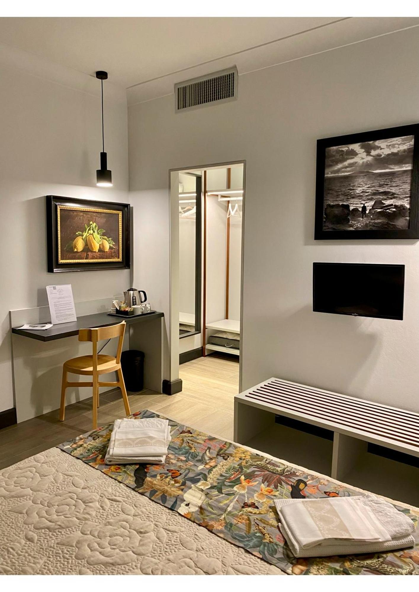 סן ג'ימיניאנו Duccio Nacci Rooms- Guesthouse מראה חיצוני תמונה