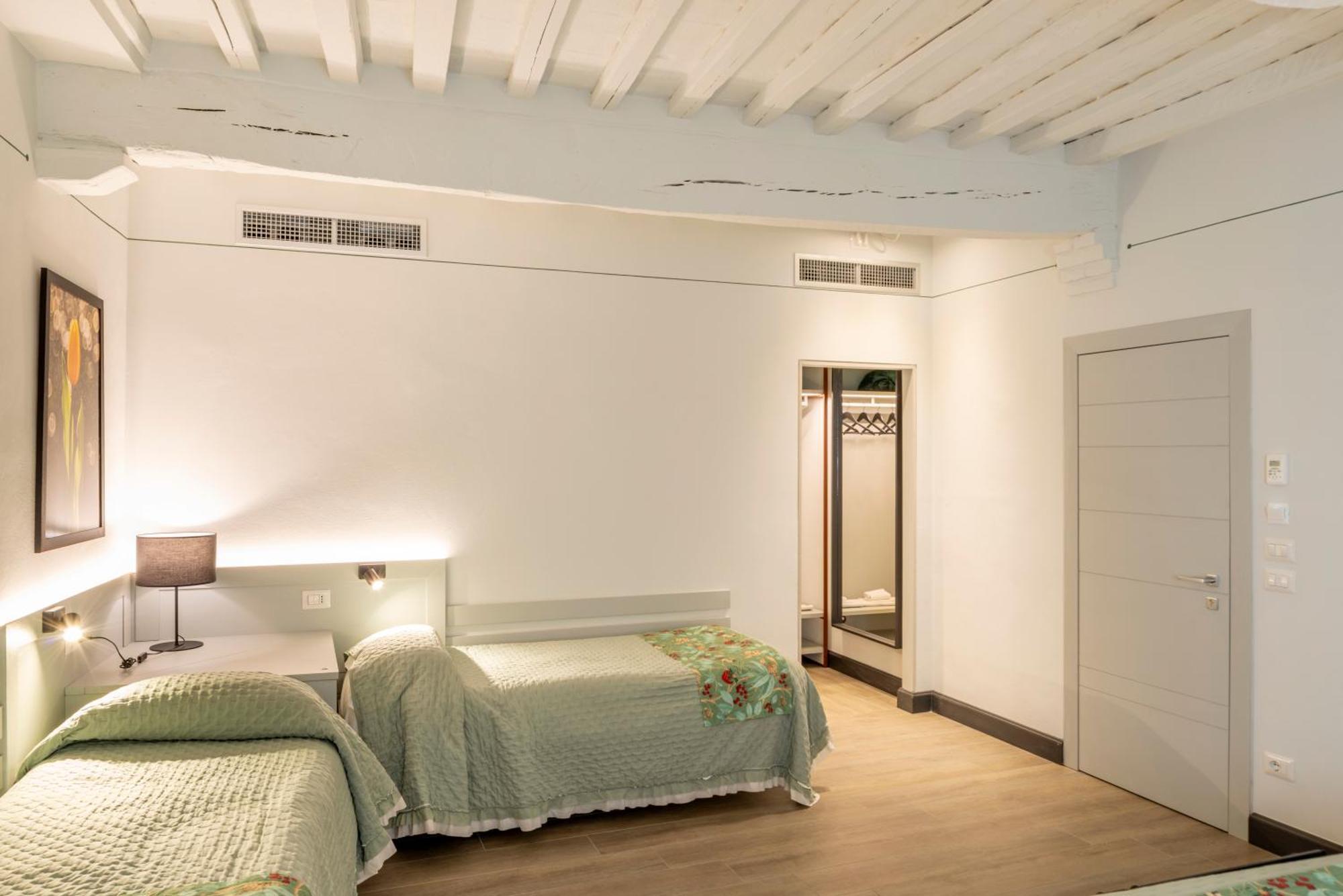 סן ג'ימיניאנו Duccio Nacci Rooms- Guesthouse מראה חיצוני תמונה
